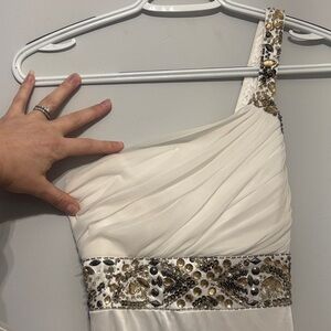 NAME YOUR PRICE 💥 Elegant off white formal dress